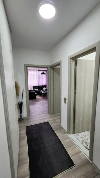 City Center Apt Wfree P Skopje Extérieur photo